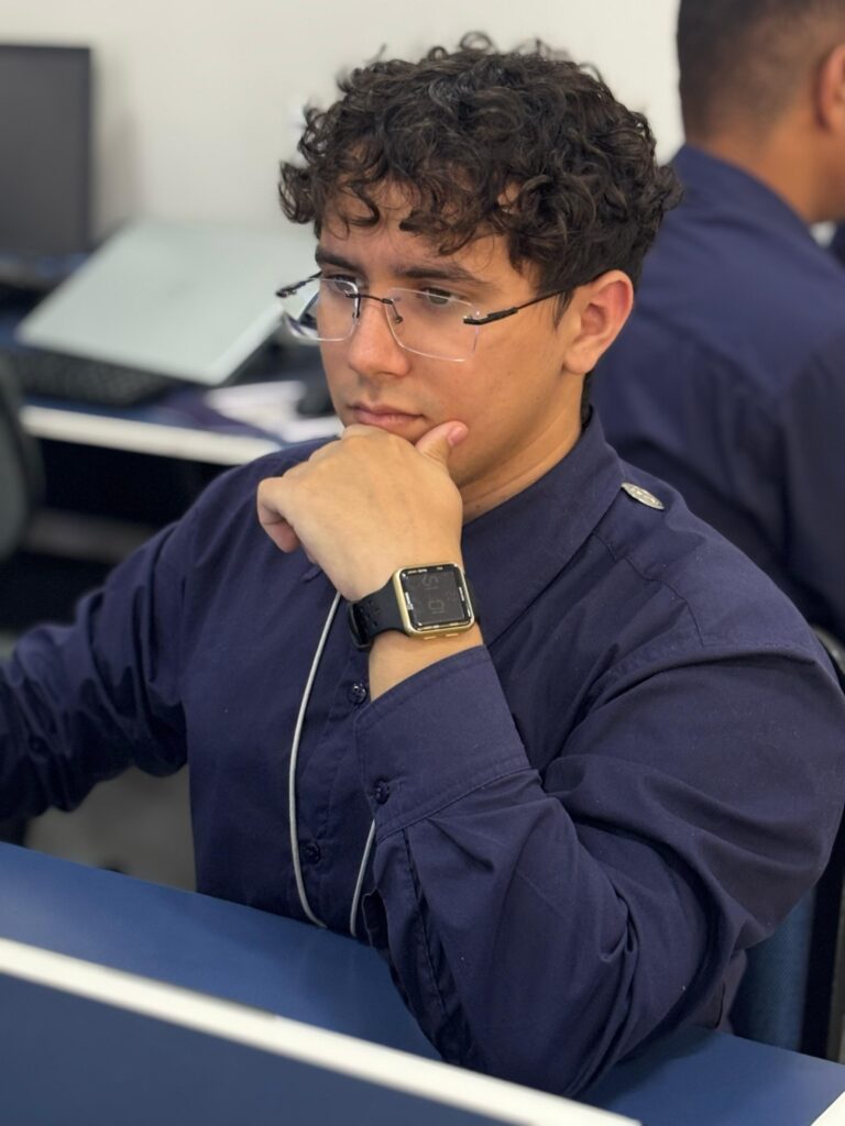 Funcionário do Grupo Idear